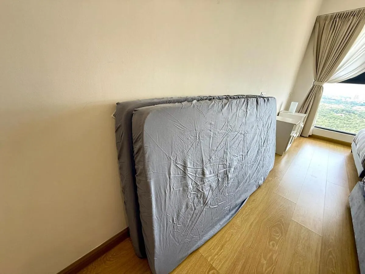 Lägenhet Amberside Jb City View 3Br3B 10Pax Top Floor At Jb Central Johor Bahru