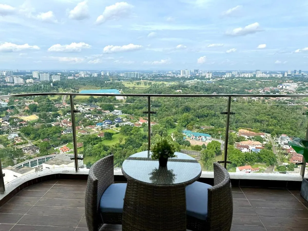 Lägenhet Amberside Jb City View 3Br3B 10Pax Top Floor At Jb Central Johor Bahru